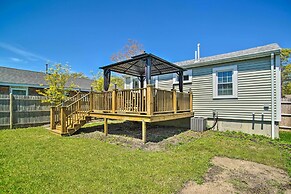 Wareham Cottage w/ Deck, Walk to Swift's Beach