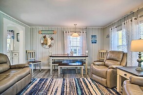 Wareham Cottage w/ Deck, Walk to Swift's Beach