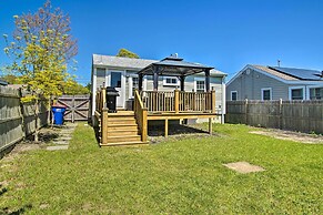 Wareham Cottage w/ Deck, Walk to Swift's Beach