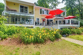 Vibrant Sterling Lakefront Lodge w/ Kayaks