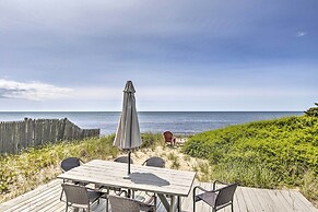 Oceanfront Cottage w/ Balcony in Cape Cod!