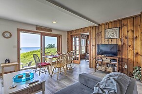 Oceanfront Cottage w/ Balcony in Cape Cod!