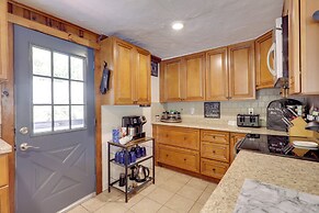 Football Fans Lake Retreat - 5 Mins to Gillette!