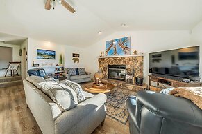 Wildlife Watching & Mtn Views: Luxe Ruidoso Escape