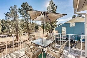 Bright Townhome - 1 Mile to Downtown Cloudcroft