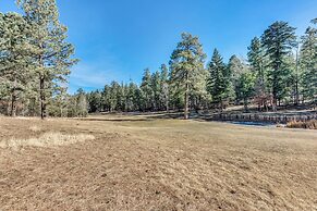 Bright Townhome - 1 Mile to Downtown Cloudcroft