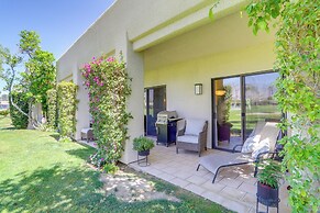 Resort Pools + Golf: Palm Springs Condo!