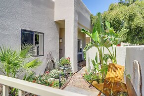Resort Pools + Golf: Palm Springs Condo!