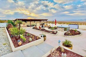 Chic Joshua Tree Pad w/ Mountain Views & Hot Tub