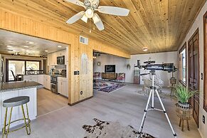 Chic Joshua Tree Pad w/ Mountain Views & Hot Tub