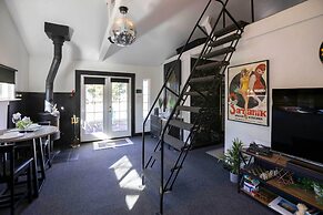 Private Modern Entertainment Getaway