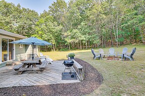 Four-season Home on Scenic Bluff Country Acreage!