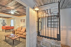 Hot Springs Home: 2 Mi to Hot Springs Nat'l Park