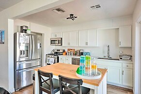 < 4 Mi to Dtwn Palm Springs: Home w/ Private Patio