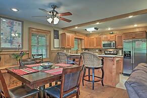 Guntersville Cabin w/ Fire Pit & Covered Porch