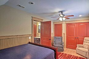 Guntersville Cabin w/ Fire Pit & Covered Porch