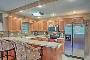 Guntersville Cabin w/ Fire Pit & Covered Porch