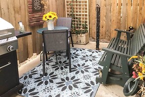 Farm Living w/ Fresh Harvest: Goshen Studio!