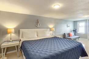 2 Private Decks: Lake-view Osage Beach Home