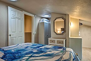 Gold Beach Townhome With Ocean Views & Sunroom!