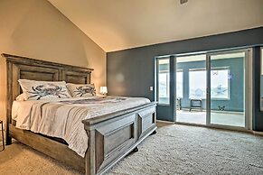 Gold Beach Townhome With Ocean Views & Sunroom!