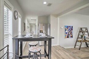 Pet-friendly Cottage, 3 Blocks to Main St!