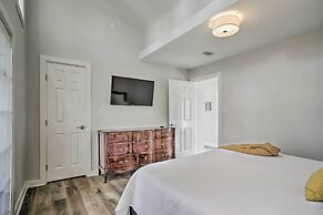 Pet-friendly Cottage, 3 Blocks to Main St!