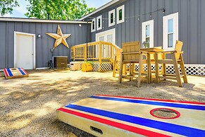 Pet-friendly Cottage, 3 Blocks to Main St!