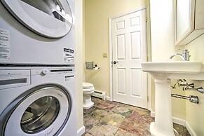 1/2 Mi to Windham Mtn: Main Street Condo