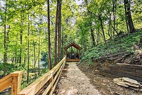 Gatlinburg Cabin w/ Hot Tub: 5 Mi to Downtown