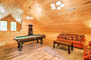 Gatlinburg Cabin w/ Hot Tub: 5 Mi to Downtown