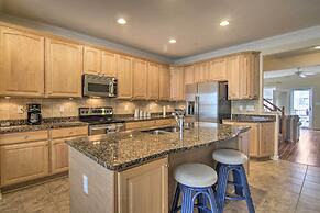 Resort-style Retreat w/ Beach Access in Ocean City