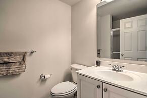 Resort-style Retreat w/ Beach Access in Ocean City