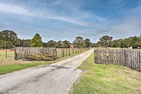 Gainesville Home w/ Outdoor Oasis, 16 Mi to Lake