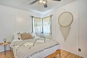 2 Mi to Big Bear Lake: Cabin w/ Game Room