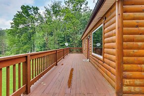 Rustic Cabin w/ Hot Tub - 7 Miles to Hocking Hills