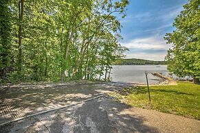 Lake Barkley Waterfront Home w/ Deck & Boat Dock!