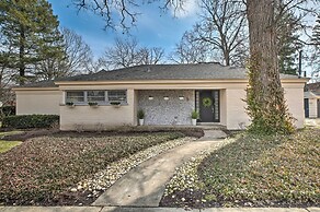 Home w/ Office + Yard: 25 Mi to Downtown Chicago!