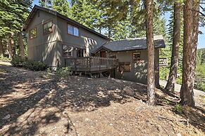 North Lake Tahoe Cabin: 4 Mi to the Beach!