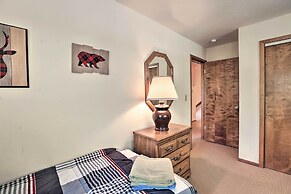 North Lake Tahoe Cabin: 4 Mi to the Beach!