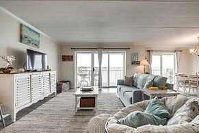 Pool & Boardwalk Access: Bayfront Ocean City Condo