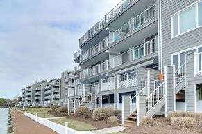 Pool & Boardwalk Access: Bayfront Ocean City Condo