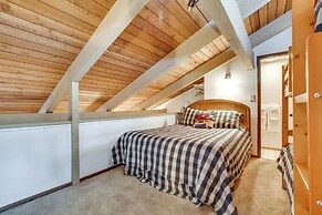 Mammoth Lakes Condo ~ 5 Mi to Mammoth Mtn!