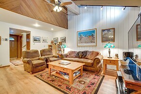 Mammoth Lakes Condo ~ 5 Mi to Mammoth Mtn!