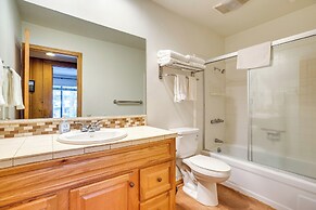 Mammoth Lakes Condo ~ 5 Mi to Mammoth Mtn!