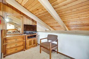 Mammoth Lakes Condo ~ 5 Mi to Mammoth Mtn!
