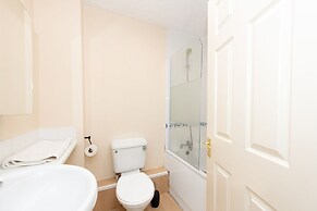 Escape The Matrix - 2 Bed Flat in City Centre