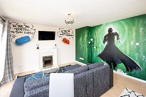 Escape The Matrix - 2 Bed Flat in City Centre