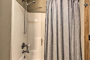 Columbia Falls Private Retreat: Pool Table & Deck!