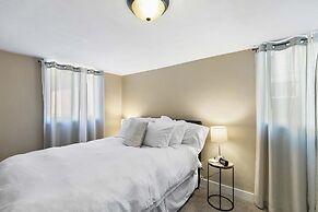 Cozy Montana Retreat w/ Fire Pit & Mountain Views!